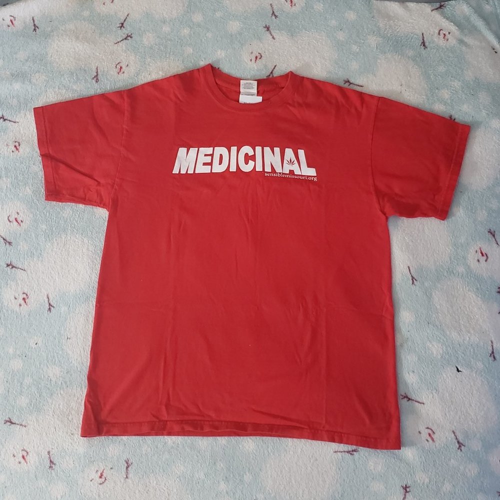 MEDICINAL vintage Cannabis Tee Shirt Medicinal red 055-056